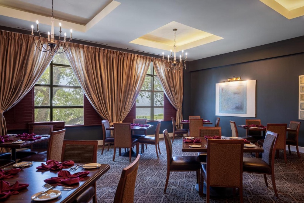 Premium King Non-Smoking	